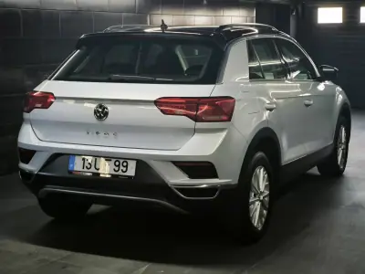 Volkswagen T-Roc 2018 - 15950 EUR, 98000 km - AUTO.MOTO.pt - 98000km - foto 3 de 37