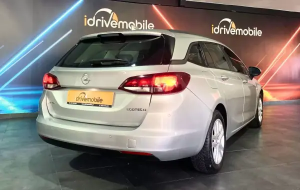 Opel Astra Sports Tourer 2018 - 9900 EUR, 209352 km - AUTO.MOTO.pt - 209352km - foto 4 de 22