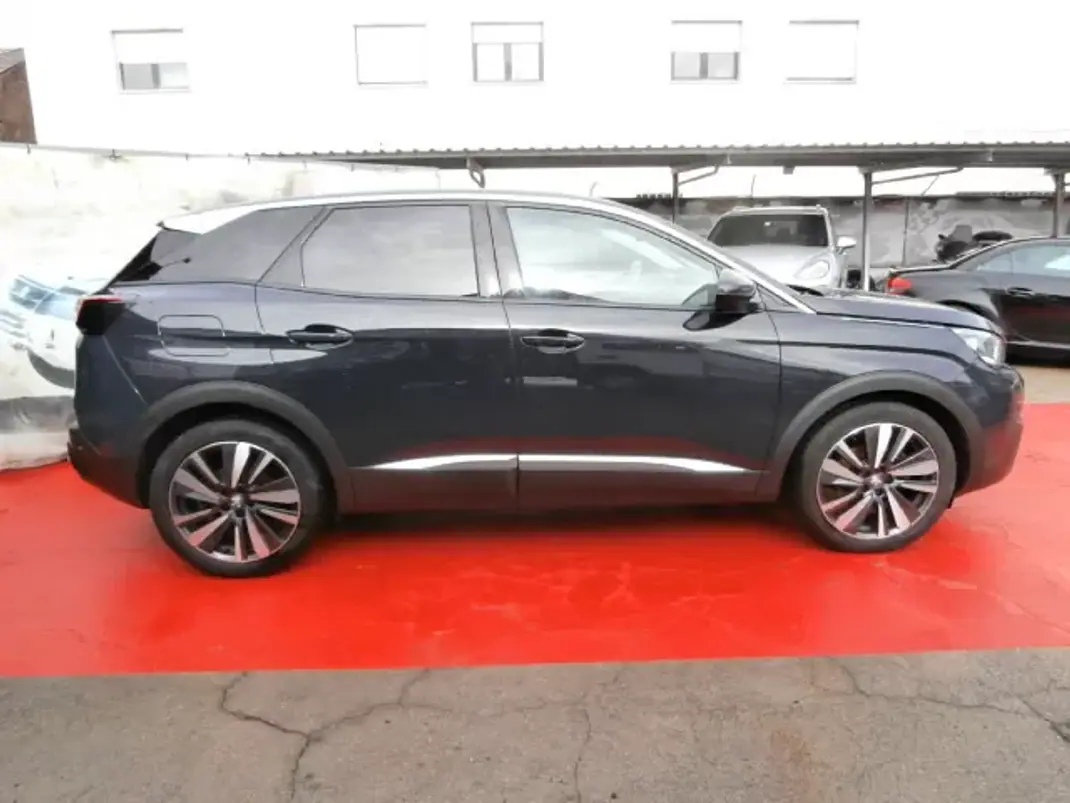 Peugeot 3008 2020 - 22500 EUR, 111358 km - AUTO.MOTO.pt - 111358km - foto 5 de 36