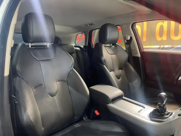 Land Rover Range Rover Evoque 2016 - 16999 EUR, 105000 km - AUTO.MOTO.pt - 105000km - foto 33 de 49