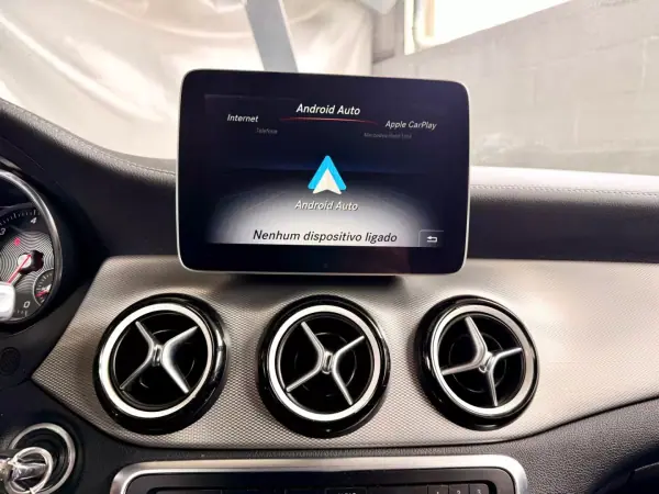 Mercedes-Benz CLA 200 2018 - 24990 EUR, 139299 km - AUTO.MOTO.pt - 139299km - foto 13 de 23
