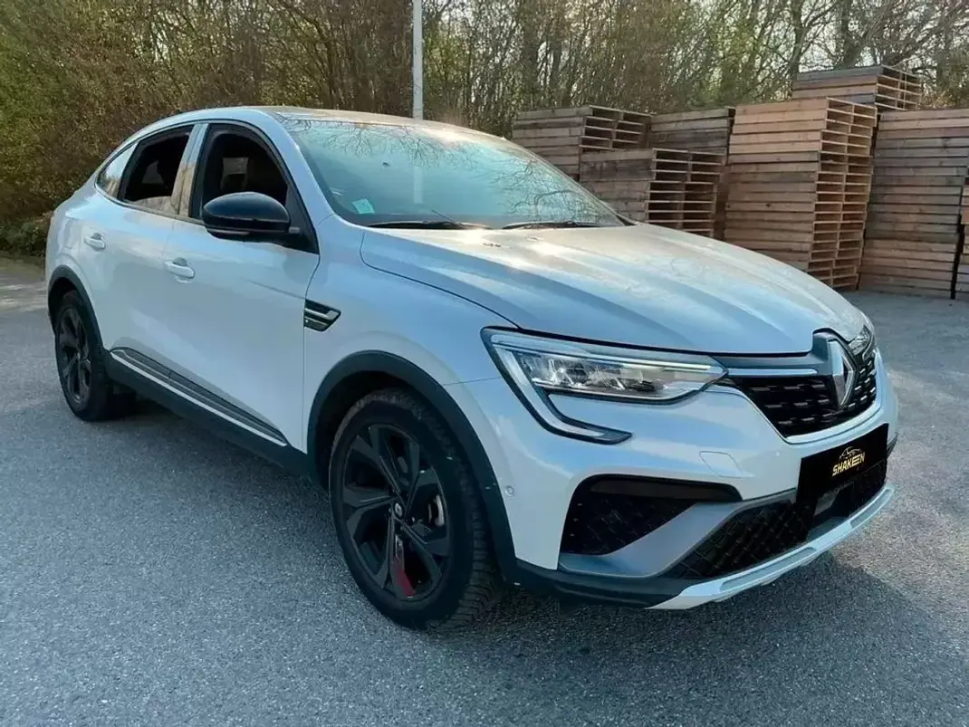 Renault Arkana 2021 - 19450 EUR, 71080 km - AUTO.MOTO.pt - 71080km - foto 4 de 11