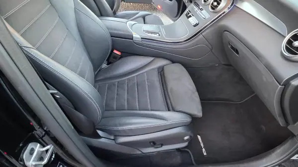 Mercedes-Benz GLC 300 2021 - 40990 EUR, 68000 km - 68000km - foto 23 de 30
