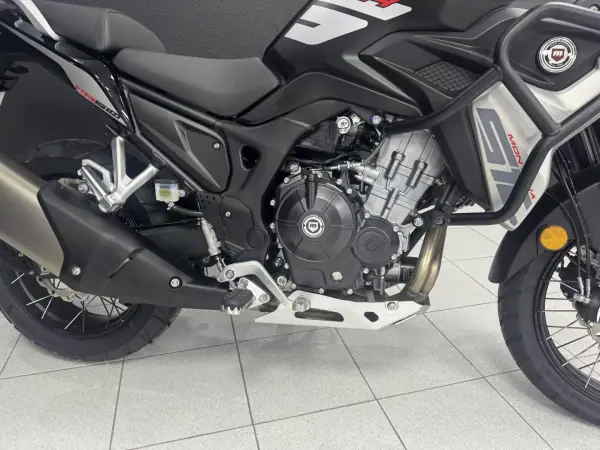 2025 - 5490 EUR, 0 km - AUTO.MOTO.pt - foto 25 de 31