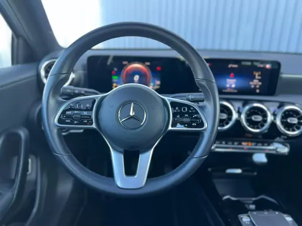 Mercedes-Benz A 250e 2021 - 26950 EUR, 74456 km - AUTO.MOTO.pt - 74456km - foto 11 de 17