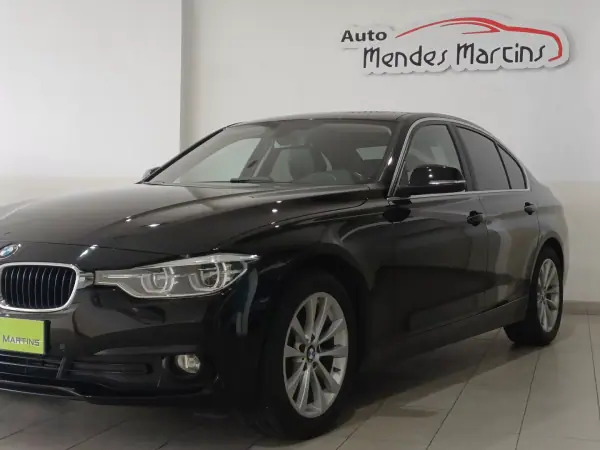 BMW 318 2017 - 21490 EUR, 121861 km - AUTO.MOTO.pt - 121861km - foto 2 de 17