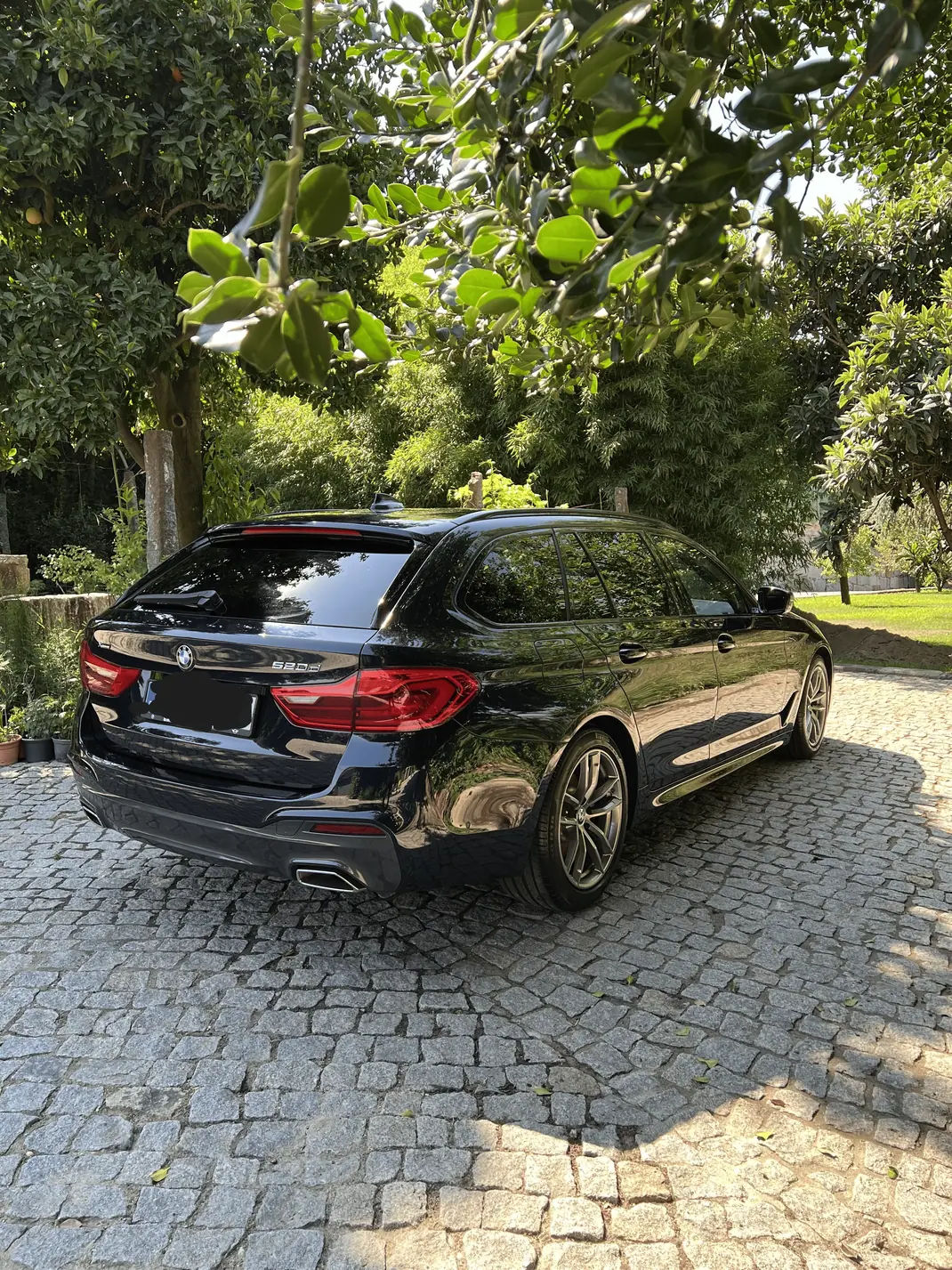 BMW 520 2020 - 30000 EUR, 104 km - AUTO.MOTO.pt - 104km - foto 2 de 4