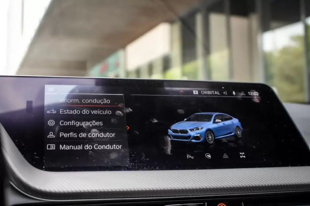 BMW M235i Gran Coupé 2020 - 39000 EUR, 74219 km - AUTO.MOTO.pt - 74219km - foto 52 de 57
