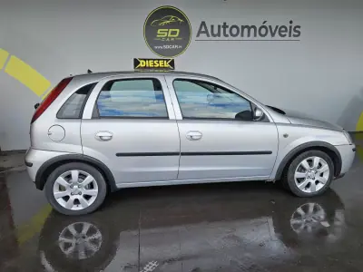 Opel Corsa 2005 - 3250 EUR, 180000 km - AUTO.MOTO.pt - 180000km - foto 3 de 10