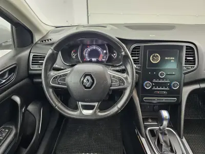 Renault Mégane Sport Tourer 2019 - 11950 EUR, 286730 km - AUTO.MOTO.pt - 286730km - foto 20 de 52