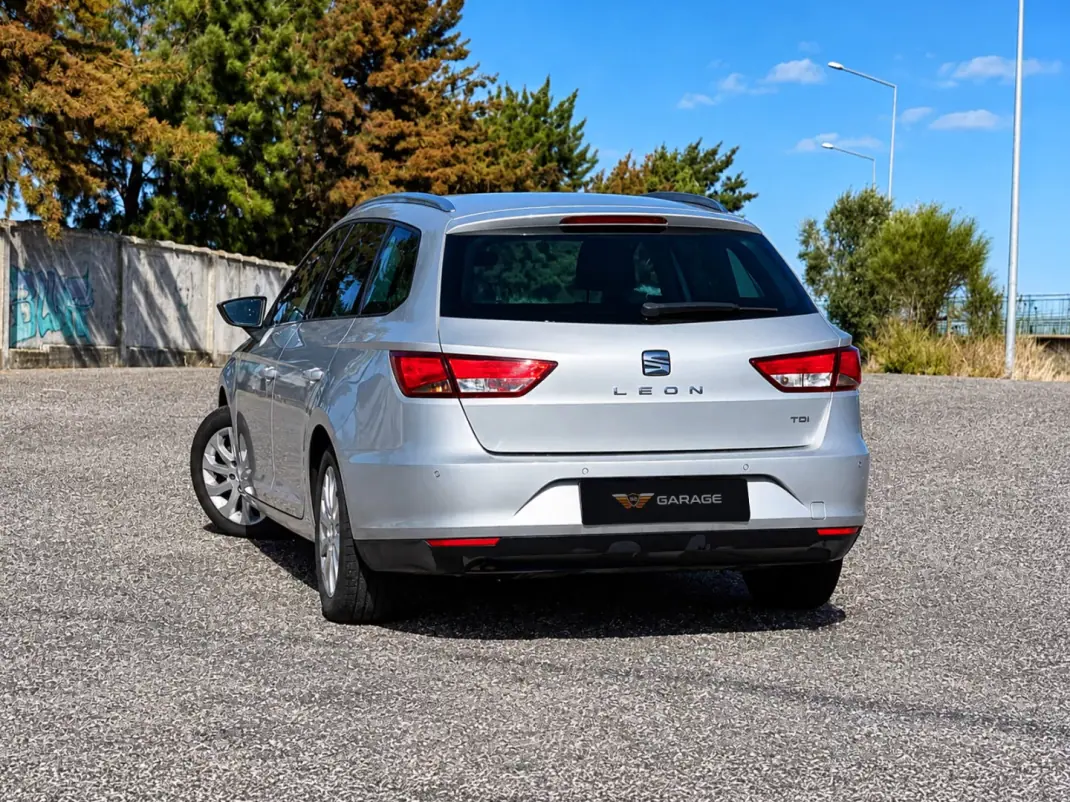 SEAT Leon ST 2016 - 12900 EUR, 126000 km - 126000km - foto 3 de 9