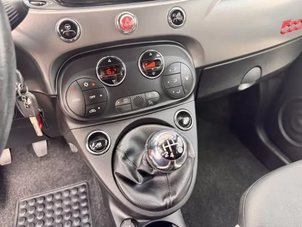 Fiat 500C 2018 - 11990 EUR, 74000 km - AUTO.MOTO.pt - 74000km - foto 10 de 18