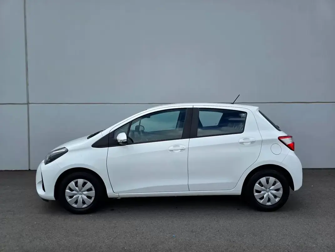Toyota Yaris 2019 - 11500 EUR, 35900 km - 35900km - foto 3 de 21