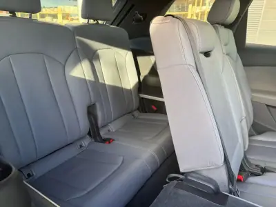Audi Q7 2015 - 32900 EUR, 220901 km - AUTO.MOTO.pt - 220901km - foto 31 de 38