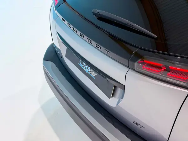 Peugeot e-2008 54 kWh GT 2025 Electric