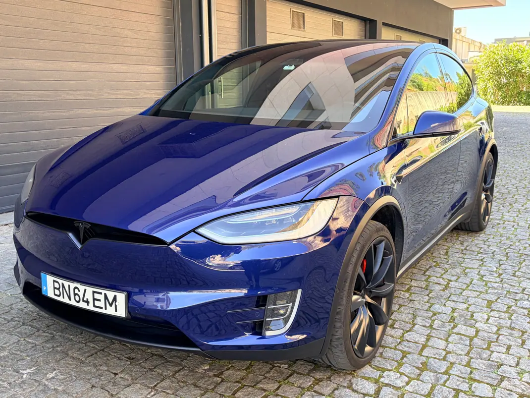 Tesla Model X 2018 - 36300 EUR, 176000 km - 176000km - foto 8 de 15