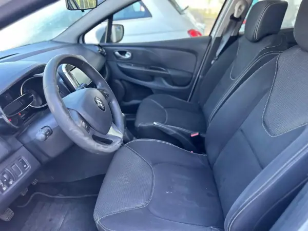 Renault Clio 2016 — foto 3 de 6