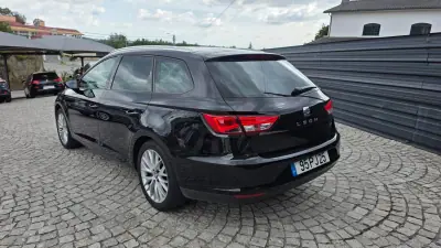 SEAT Leon ST 2015 - 13590 EUR, 95000 km - AUTO.MOTO.pt - 95000km - foto 3 de 23