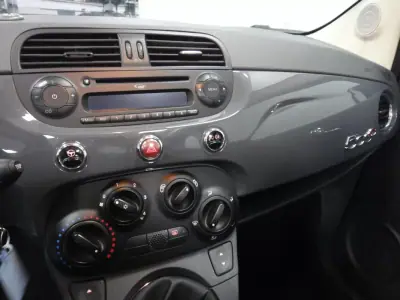 Fiat 500C 2012 - 8750 EUR, 167000 km - AUTO.MOTO.pt - 167000km - foto 14 de 17