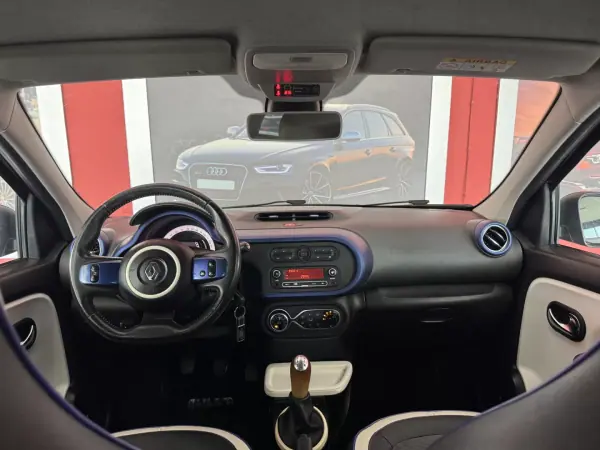 Renault Twingo 2015 - 7500 EUR, 149333 km - 149333km - foto 20 de 20