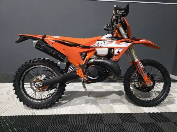 KTM EXC 200 2023 - 10499 EUR, 77 km - AUTO.MOTO.pt - 77km - foto 23 de 23