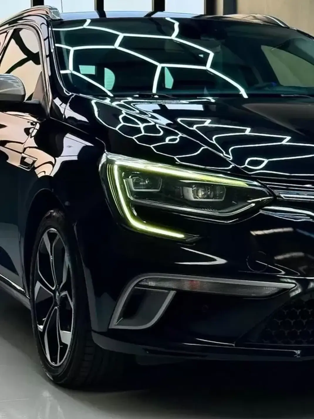 Renault Mégane 2018 - 14750 EUR, 159480 km - 159480km - foto 13 de 35