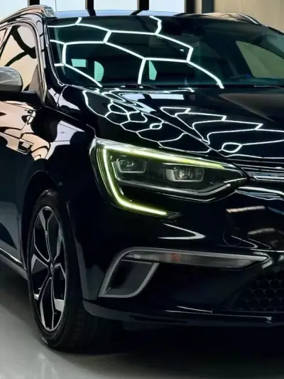 Renault Mégane 2018 - 14750 EUR, 159480 km - 159480km - foto 13 de 35