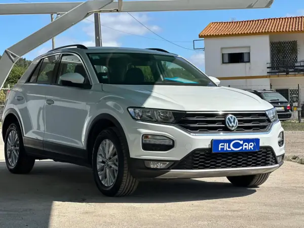 Volkswagen T-Roc 2020 - 16500 EUR, 101482 km - AUTO.MOTO.pt - 101482km - foto 4 de 16