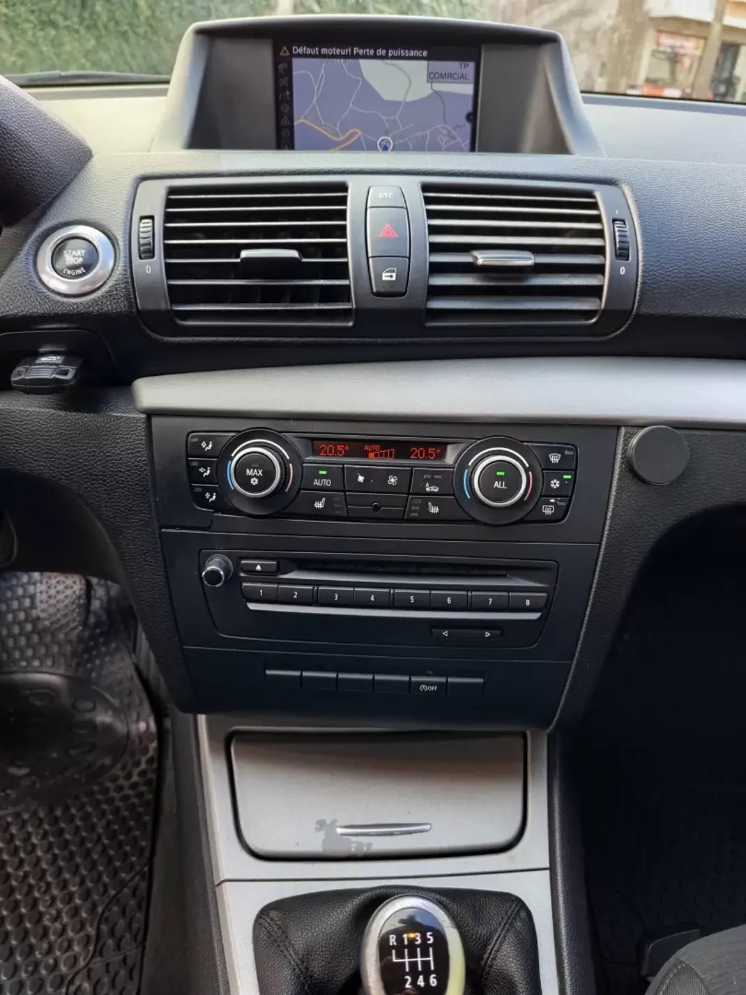 BMW 116 2009 - 5500 EUR, 285384 km - AUTO.MOTO.pt - 285384km - foto 8 de 11