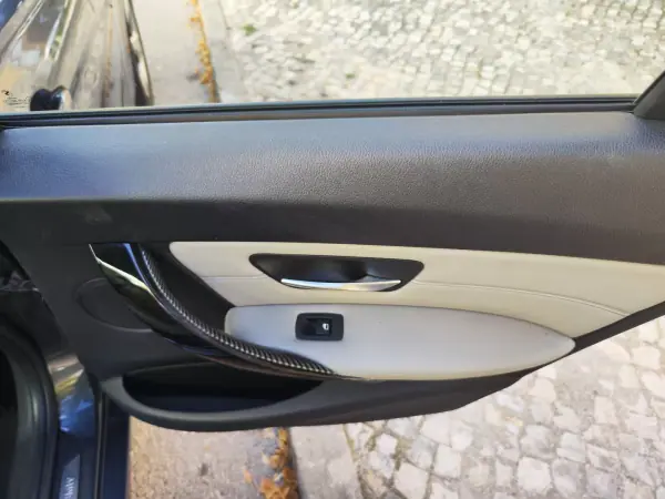 BMW 320 2013 - 14980 EUR, 161500 km - AUTO.MOTO.pt - 161500km - foto 17 de 38