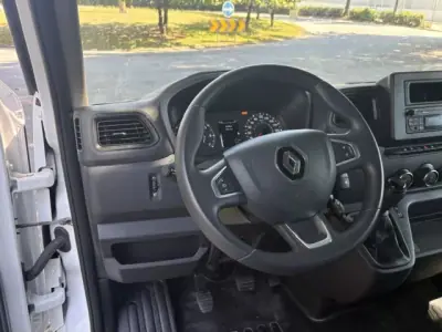 Renault Master 2024 - 35250 EUR, 16200 km - AUTO.MOTO.pt - 16200km - foto 5 de 10
