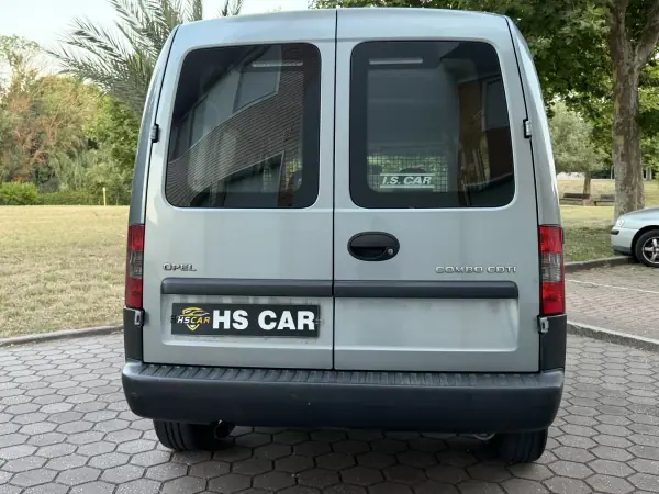Opel COMBO 2011 - 8965 EUR, 85000 km - AUTO.MOTO.pt - 85000km - foto 9 de 33
