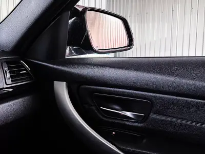 BMW 318 2013 - 16990 EUR, 249800 km - AUTO.MOTO.pt - 249800km - foto 29 de 38