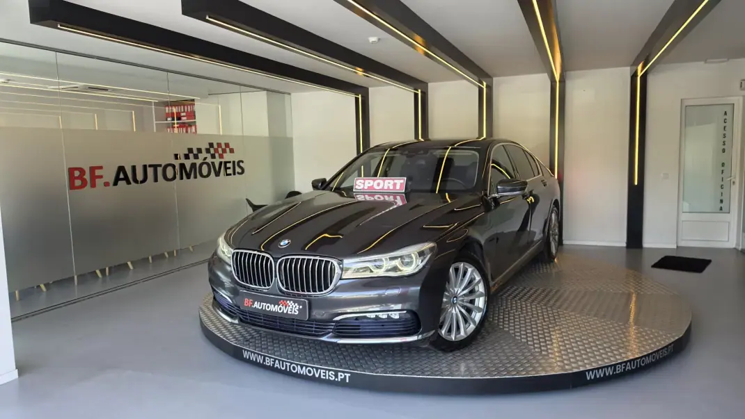 BMW 730 2016 - 29900 EUR, 188987 km - AUTO.MOTO.pt - 188987km - foto 12 de 69