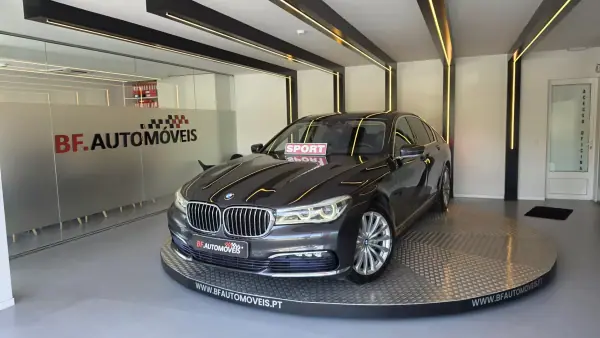 BMW 730 2016 - 29900 EUR, 188987 km - AUTO.MOTO.pt - 188987km - foto 12 de 69