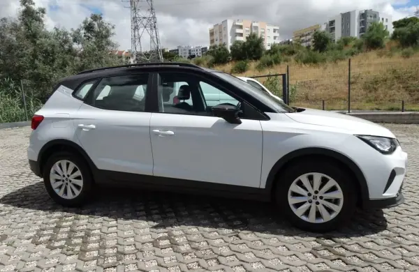 SEAT Arona 2023 - 14490 EUR, 82608 km - AUTO.MOTO.pt - 82608km - foto 17 de 23