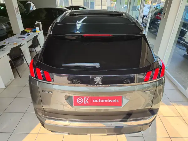 Peugeot 3008 2018 - 19650 EUR, 79000 km - AUTO.MOTO.pt - 79000km - foto 10 de 37