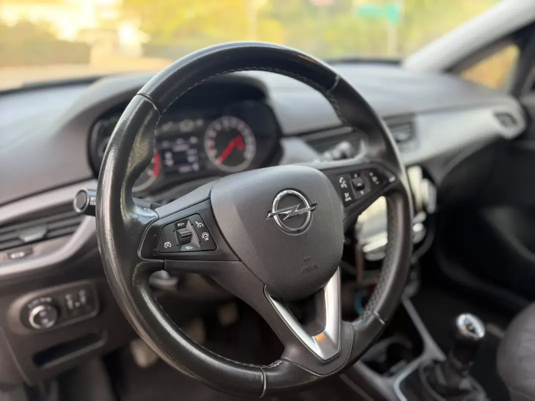 Opel Corsa 2019 - 9999 EUR, 20000 km - 20000km - foto 10 de 17
