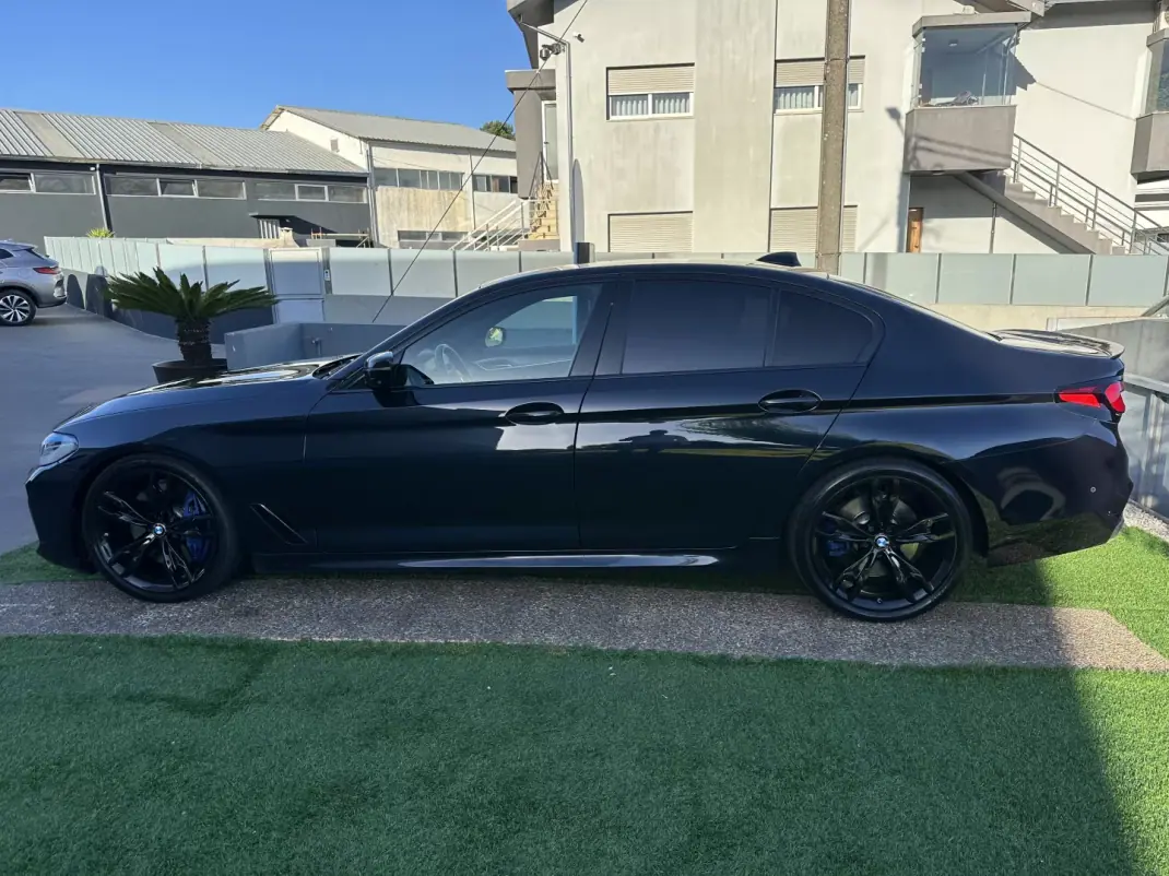 BMW M550d 2017 - 49900 EUR, 150000 km - AUTO.MOTO.pt - 150000km - foto 17 de 54