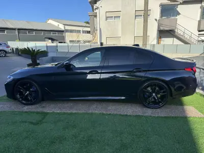 BMW M550d 2017 - 49900 EUR, 150000 km - AUTO.MOTO.pt - 150000km - foto 17 de 54