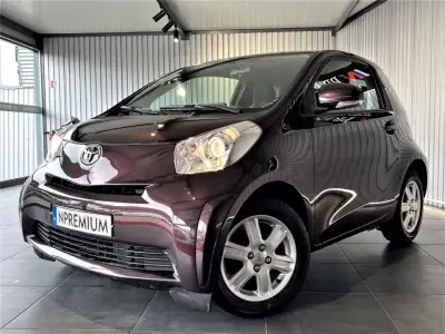 Toyota iQ 2009 - 7750 EUR, 167000 km - AUTO.MOTO.pt - 167000km - foto 11 de 32