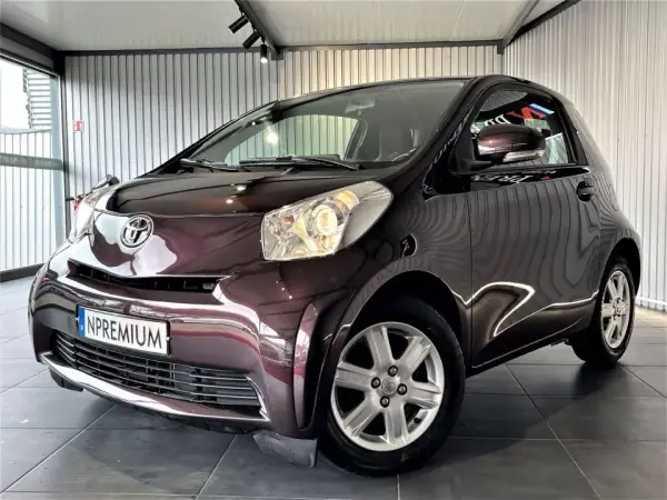 Toyota iQ 2009 - 7750 EUR, 167000 km - AUTO.MOTO.pt - 167000km - foto 11 de 32