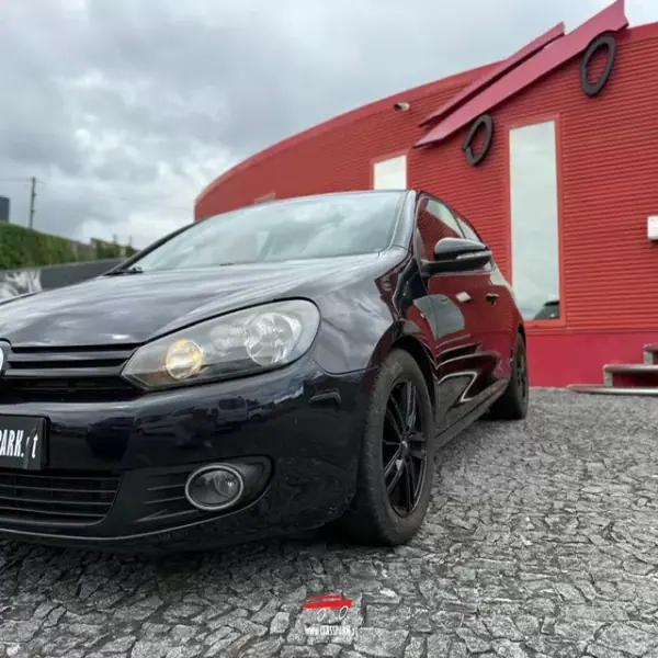 Volkswagen Golf 2011 - 9500 EUR, 188000 km - AUTO.MOTO.pt - 188000km - foto 14 de 18