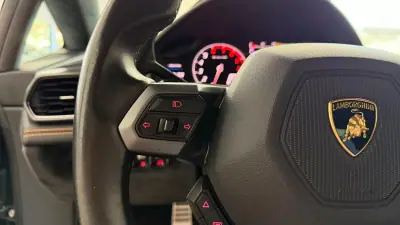 Lamborghini Huracán 2015 - 229990 EUR, 107545 km - 107545km - foto 17 de 29