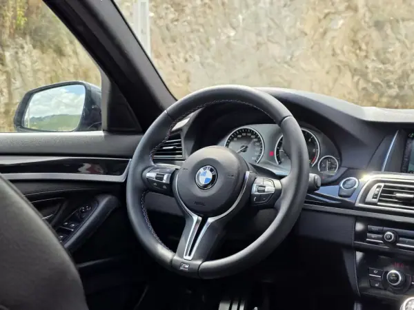 BMW 520 2016 - 23990 EUR, 186000 km - AUTO.MOTO.pt - 186000km - foto 12 de 18