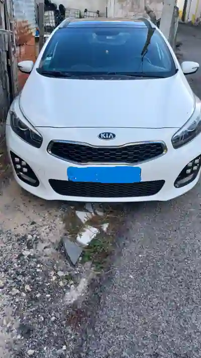 Kia Ceed SW 2016 — foto 5 de 6