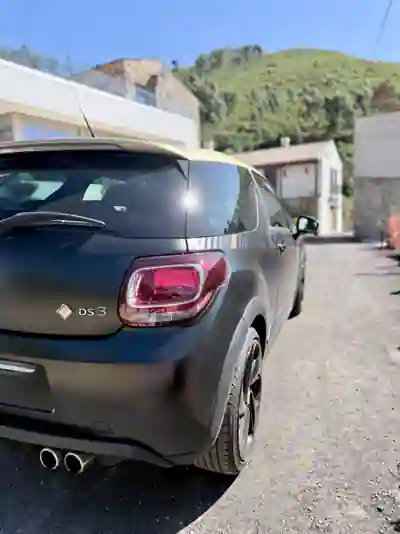 DS DS3 2018 - 16800 EUR, 130000 km - AUTO.MOTO.pt - 130000km - foto 12 de 15