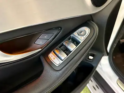 Mercedes-Benz GLC 220 2019 - 36450 EUR, 179000 km - AUTO.MOTO.pt - 179000km - foto 35 de 36