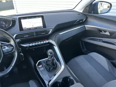 Peugeot 3008 2019 - 14900 EUR, 190000 km - 190000km - foto 32 de 64
