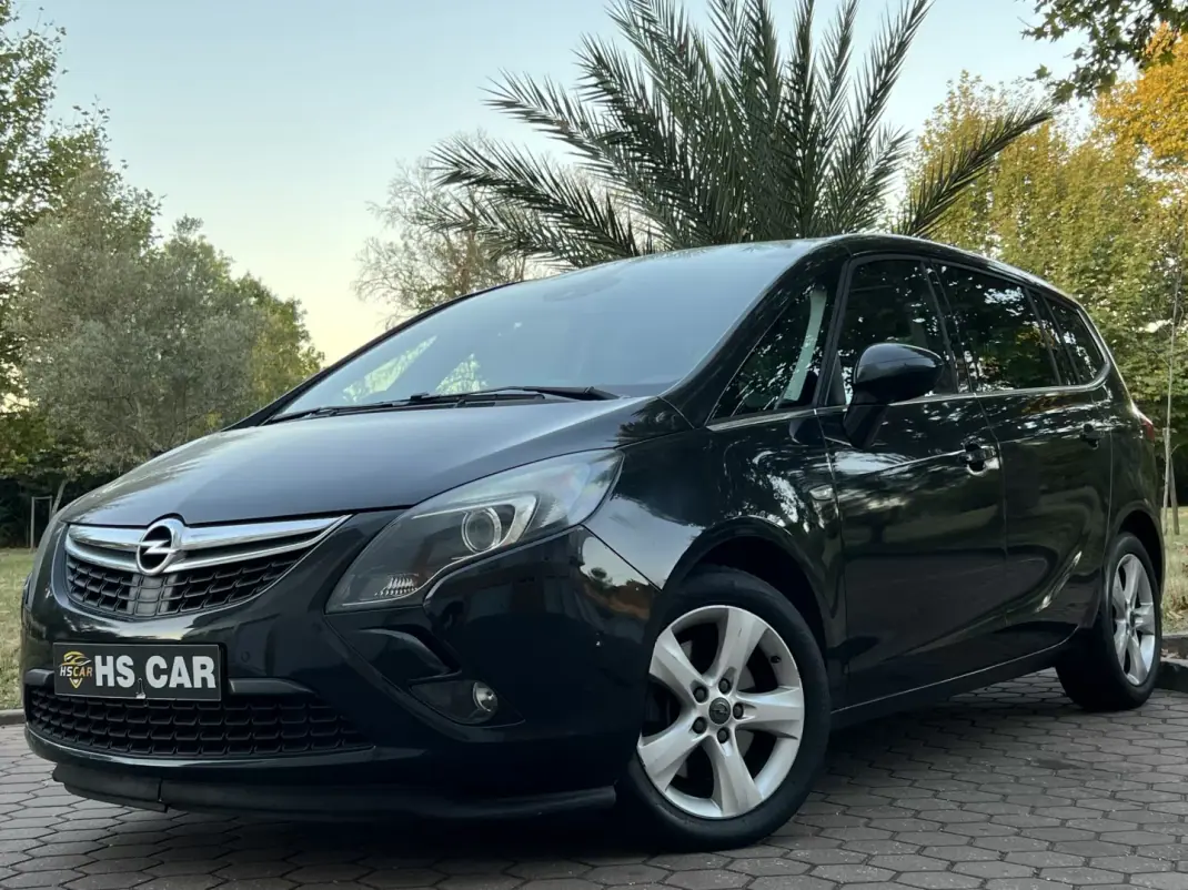 Opel Zafira 2012